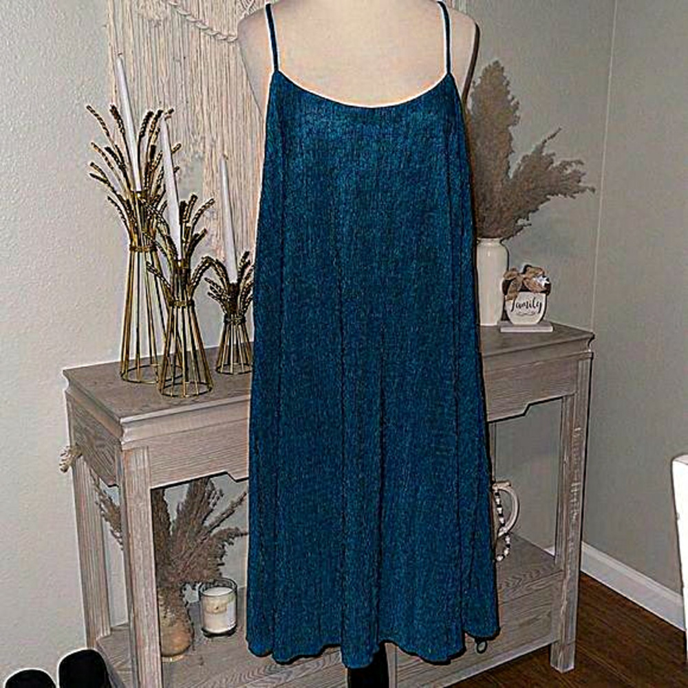Hayden Turquoise polyester knee length women’s dress size medium